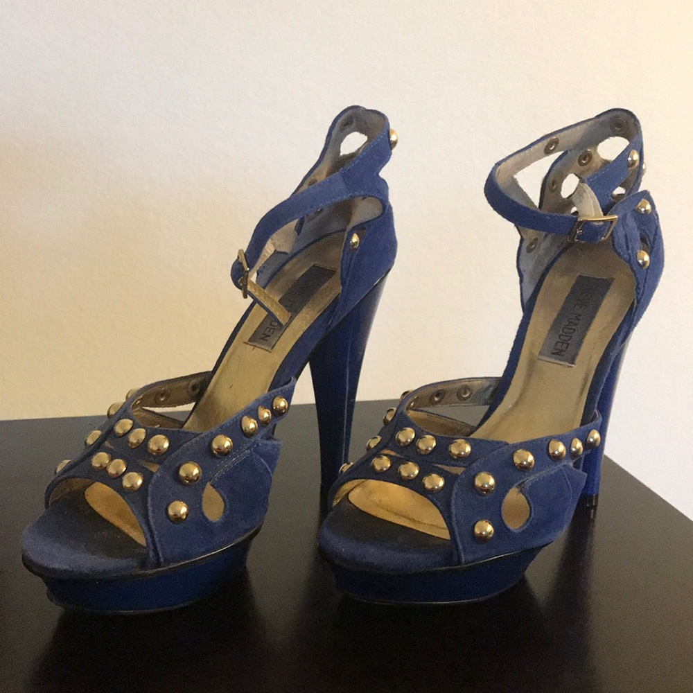 Steve Madden Studded Pumps